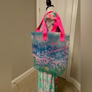 Lilly Pulitzer “let’s go somewhere” beach bag NWOT